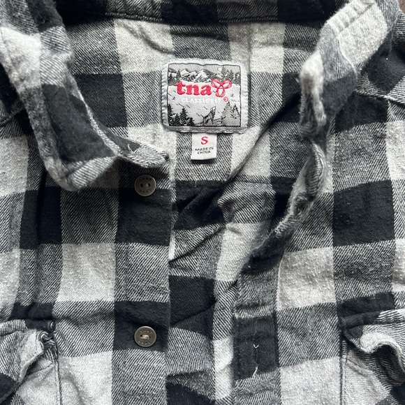 TNA Plaid Long Sleeve Flannel Small - Picture 2 of 3